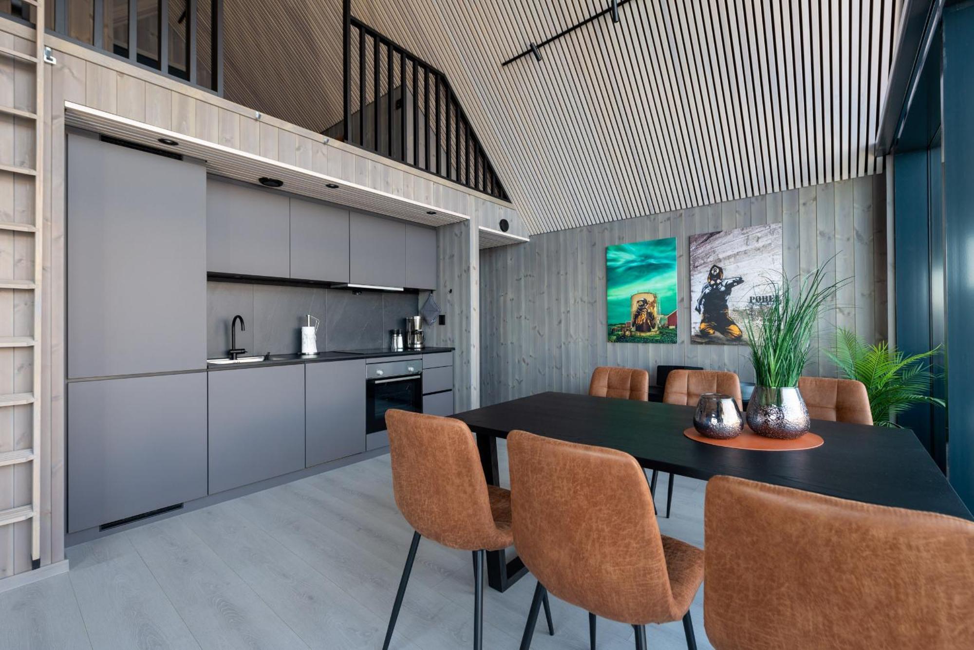 Cornerview Apartment Henningsvaer Ngoại thất bức ảnh